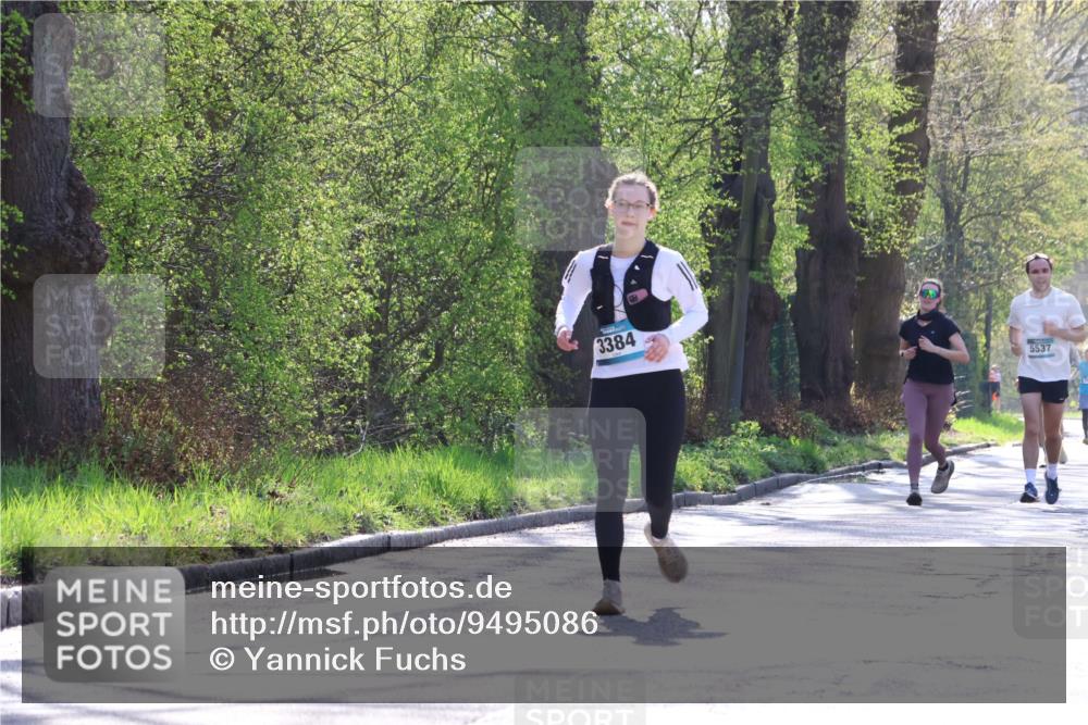 12.04.2026 - 45. Internationalen Wilhelmsburger Insellauf Yannick Fuchs http://msf.ph/oto/9495086 12.04.2026 10:50:15 Laufen 3384, 5537 meine-sportfotos.de