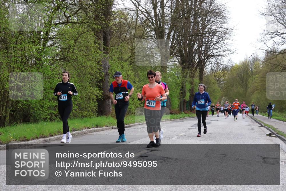 12.04.2026 - 45. Internationalen Wilhelmsburger Insellauf Yannick Fuchs http://msf.ph/oto/9495095 12.04.2026 13:05:18 Laufen 5332, 2833, 3277, 2774 meine-sportfotos.de
