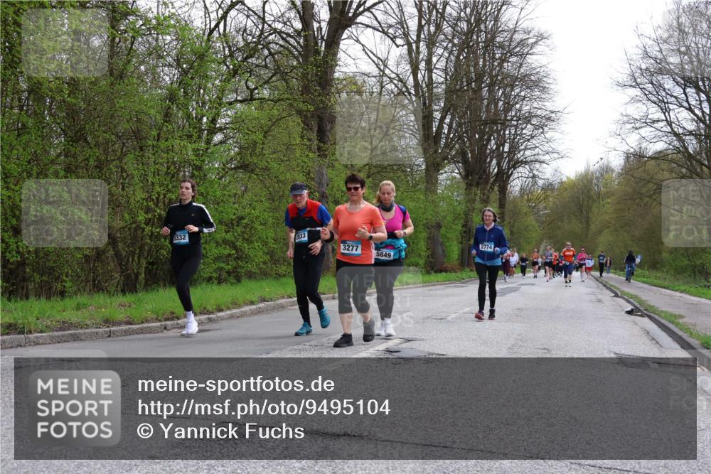 12.04.2026 - 45. Internationalen Wilhelmsburger Insellauf Yannick Fuchs http://msf.ph/oto/9495104 12.04.2026 13:05:18 Laufen 2833, 5332, 3277, 5849, 2774 meine-sportfotos.de