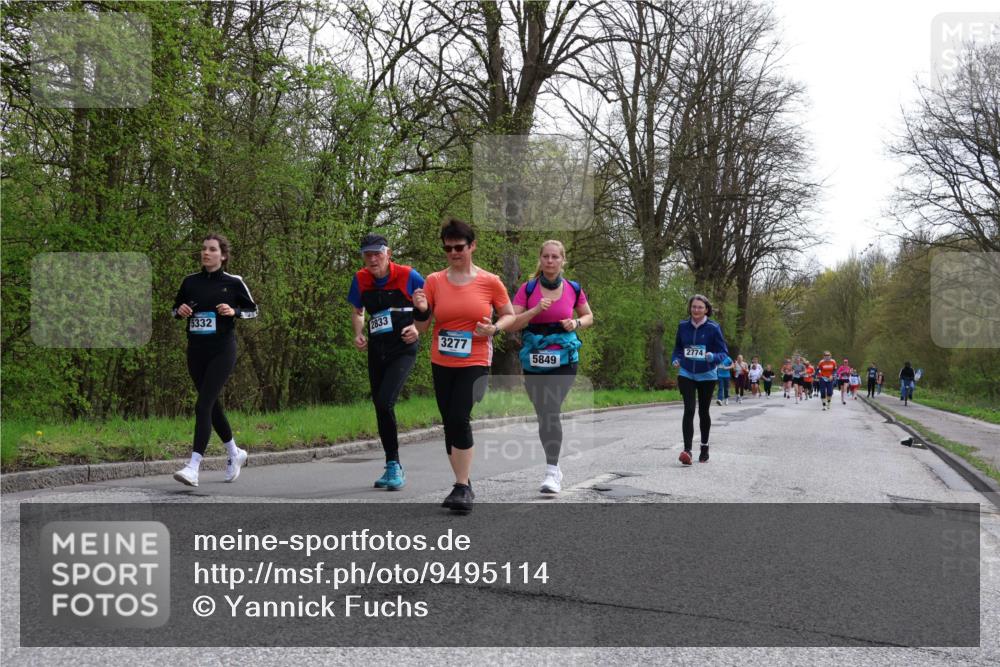 12.04.2026 - 45. Internationalen Wilhelmsburger Insellauf Yannick Fuchs http://msf.ph/oto/9495114 12.04.2026 13:05:19 Laufen 5332, 2833, 3277, 5849, 2774 meine-sportfotos.de