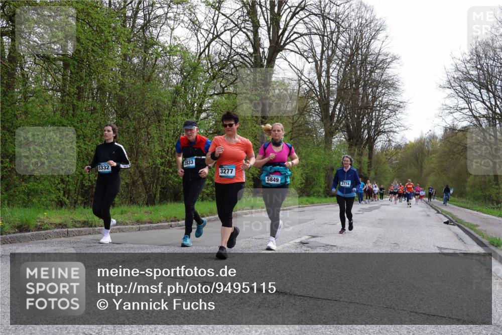 12.04.2026 - 45. Internationalen Wilhelmsburger Insellauf Yannick Fuchs http://msf.ph/oto/9495115 12.04.2026 13:05:19 Laufen 2833, 5332, 3277, 5849, 2774 meine-sportfotos.de