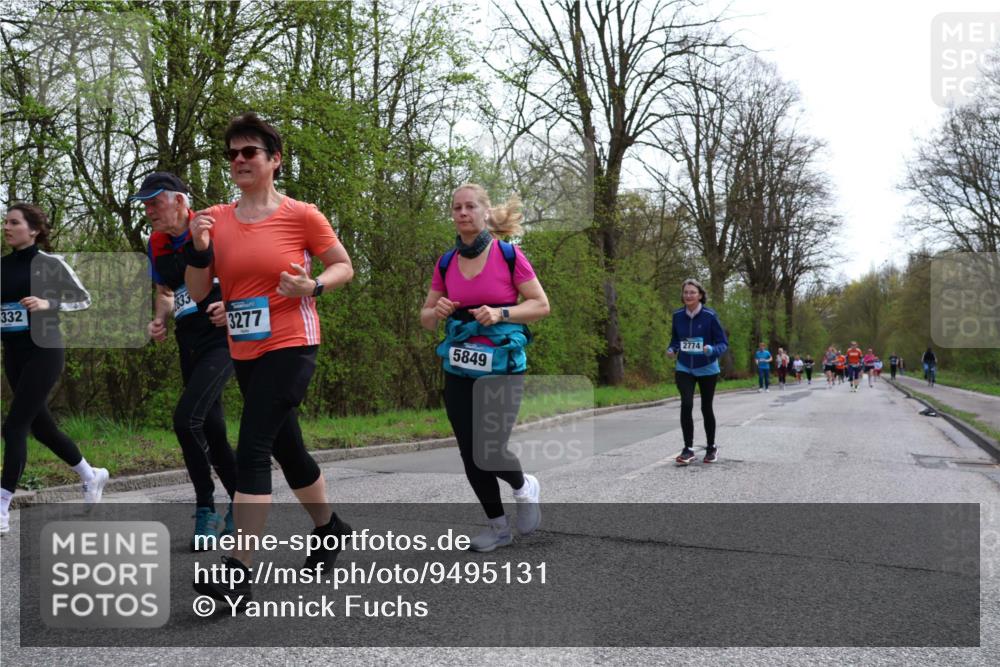 12.04.2026 - 45. Internationalen Wilhelmsburger Insellauf Yannick Fuchs http://msf.ph/oto/9495131 12.04.2026 13:05:21 Laufen 332, 833, 3277, 2774, 5849 meine-sportfotos.de