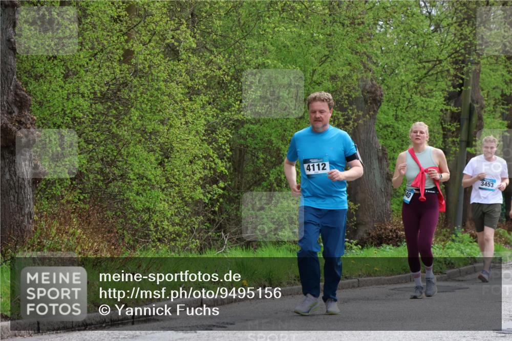 12.04.2026 - 45. Internationalen Wilhelmsburger Insellauf Yannick Fuchs http://msf.ph/oto/9495156 12.04.2026 13:05:24 Laufen 4112, 940, 3453 meine-sportfotos.de