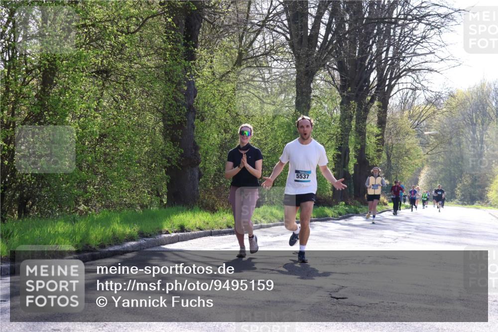 12.04.2026 - 45. Internationalen Wilhelmsburger Insellauf Yannick Fuchs http://msf.ph/oto/9495159 12.04.2026 10:50:24 Laufen 5537 meine-sportfotos.de