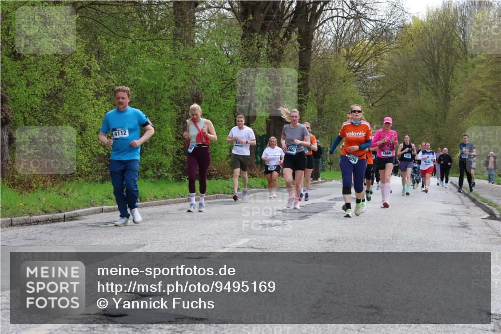 12.04.2026 - 45. Internationalen Wilhelmsburger Insellauf Yannick Fuchs http://msf.ph/oto/9495169 12.04.2026 13:05:26 Laufen 4112, 4227, 400, 5008, 4660, 4487 meine-sportfotos.de