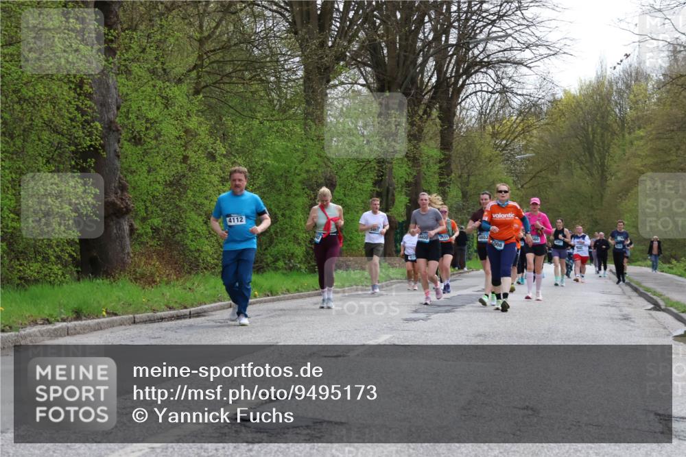 12.04.2026 - 45. Internationalen Wilhelmsburger Insellauf Yannick Fuchs http://msf.ph/oto/9495173 12.04.2026 13:05:26 Laufen 4112, 3453, 4400, 3455, 4403, 5008 meine-sportfotos.de