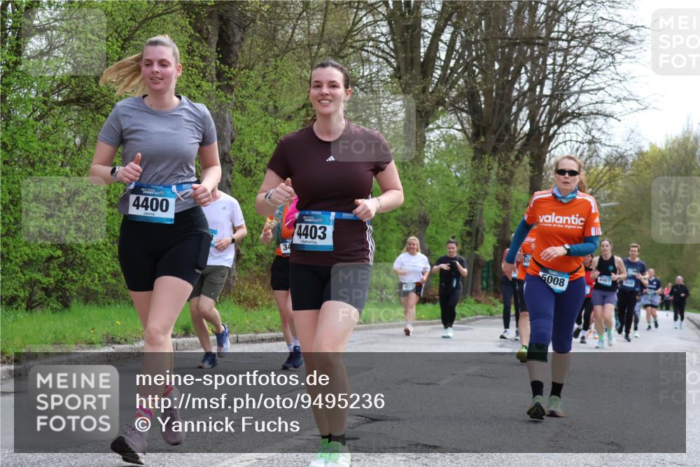 12.04.2026 - 45. Internationalen Wilhelmsburger Insellauf Yannick Fuchs http://msf.ph/oto/9495236 12.04.2026 13:05:33 Laufen 4400, 34, 4403, 1227, 5008, 4487 meine-sportfotos.de