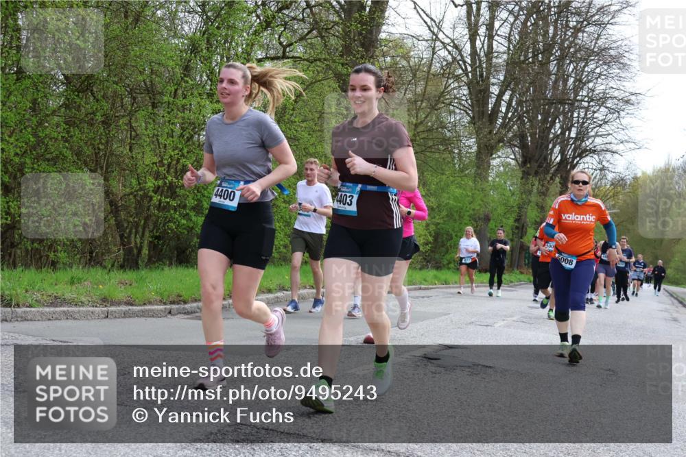 12.04.2026 - 45. Internationalen Wilhelmsburger Insellauf Yannick Fuchs http://msf.ph/oto/9495243 12.04.2026 13:05:33 Laufen 4403, 4400, 500, 5008 meine-sportfotos.de