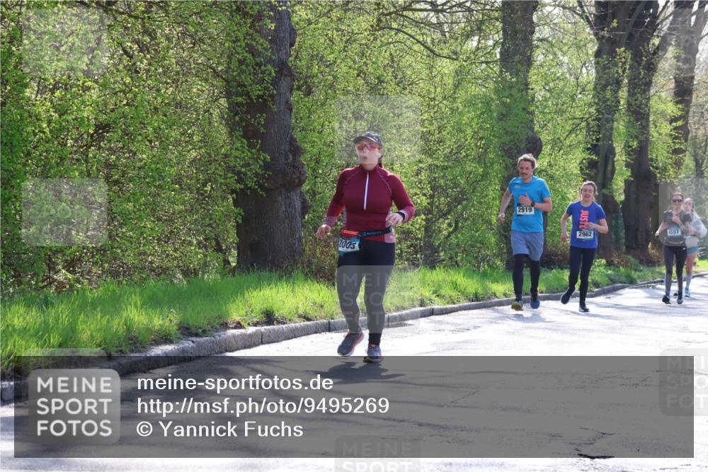 12.04.2026 - 45. Internationalen Wilhelmsburger Insellauf Yannick Fuchs http://msf.ph/oto/9495269 12.04.2026 10:50:37 Laufen 2005, 2919, 2962, 4597 meine-sportfotos.de