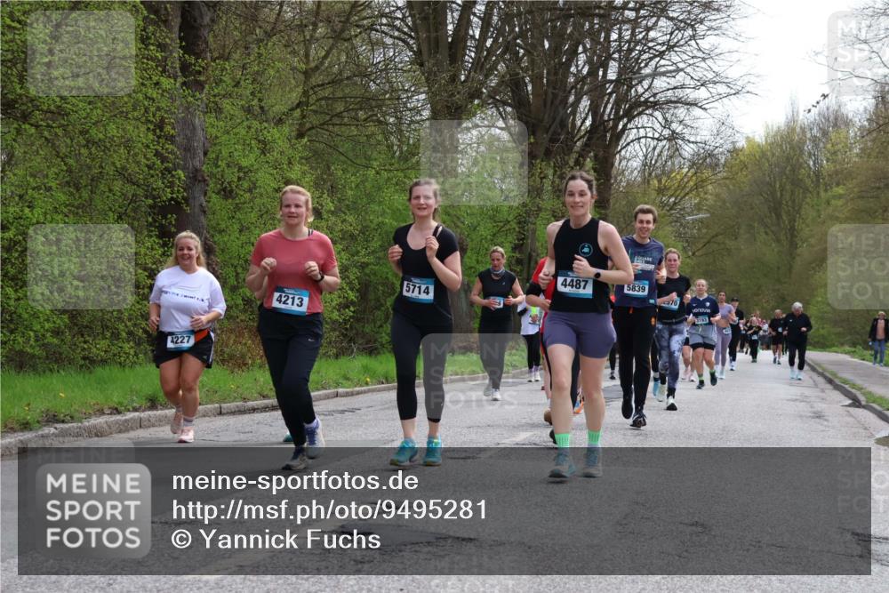 12.04.2026 - 45. Internationalen Wilhelmsburger Insellauf Yannick Fuchs http://msf.ph/oto/9495281 12.04.2026 13:05:37 Laufen 4213, 4227, 4487, 5839, 5714, 570, 3193 meine-sportfotos.de