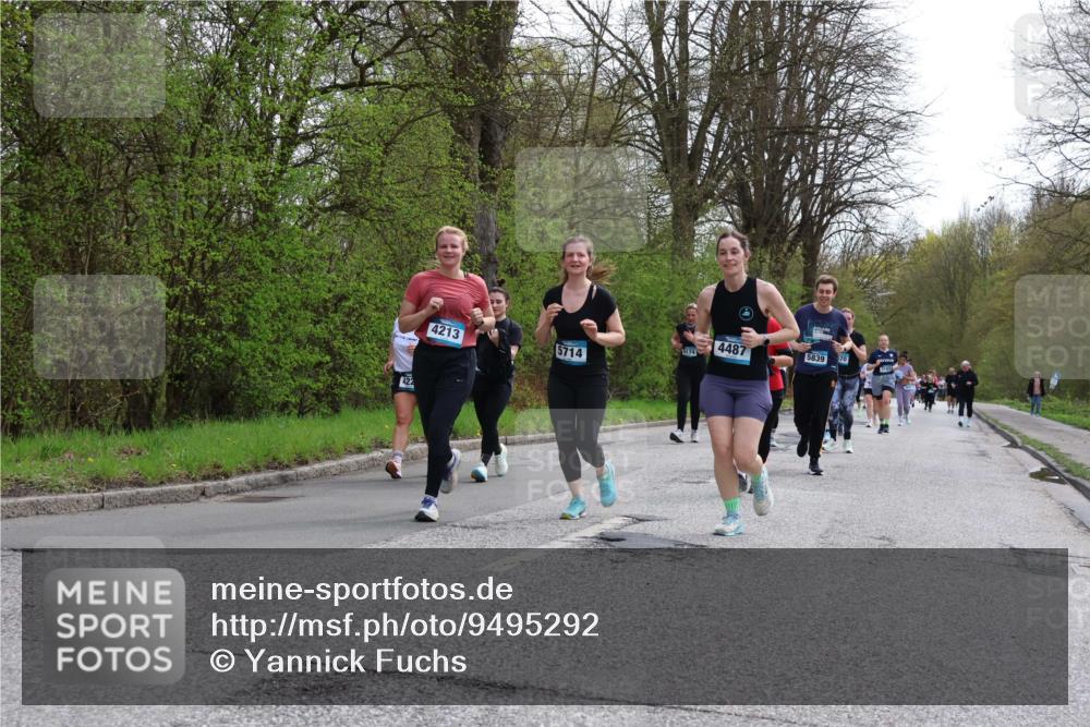 12.04.2026 - 45. Internationalen Wilhelmsburger Insellauf Yannick Fuchs http://msf.ph/oto/9495292 12.04.2026 13:05:38 Laufen 422, 4213, 4487, 5839, 570, 174, 5714 meine-sportfotos.de