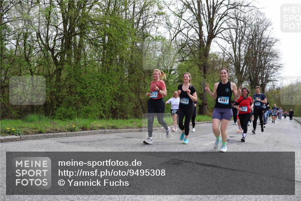 12.04.2026 - 45. Internationalen Wilhelmsburger Insellauf Yannick Fuchs http://msf.ph/oto/9495308 12.04.2026 13:05:39 Laufen 4213, 1227, 5714, 4487, 4031, 5839 meine-sportfotos.de