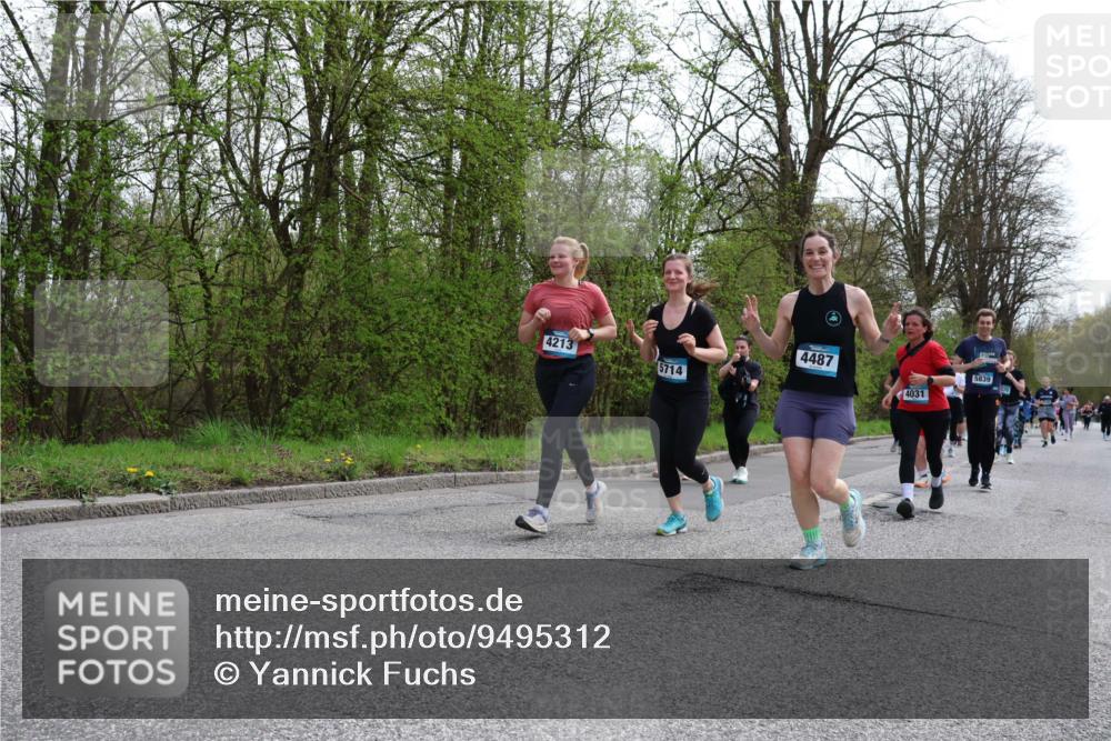 12.04.2026 - 45. Internationalen Wilhelmsburger Insellauf Yannick Fuchs http://msf.ph/oto/9495312 12.04.2026 13:05:40 Laufen 4213, 5714, 4487, 5839, 4031 meine-sportfotos.de