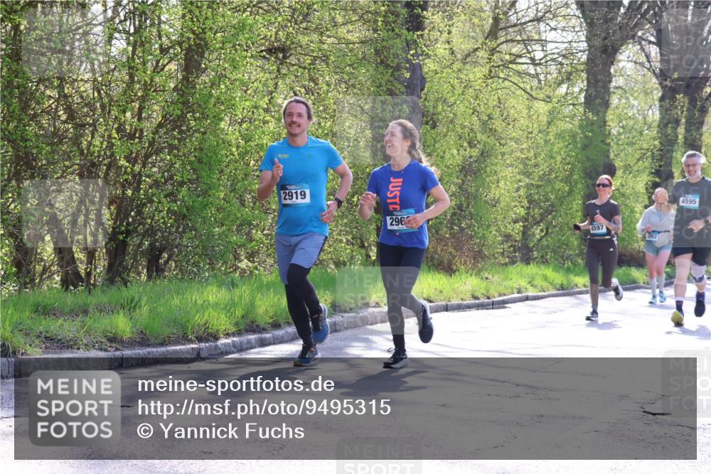 12.04.2026 - 45. Internationalen Wilhelmsburger Insellauf Yannick Fuchs http://msf.ph/oto/9495315 12.04.2026 10:50:42 Laufen 2919, 296, 4597, 4595 meine-sportfotos.de