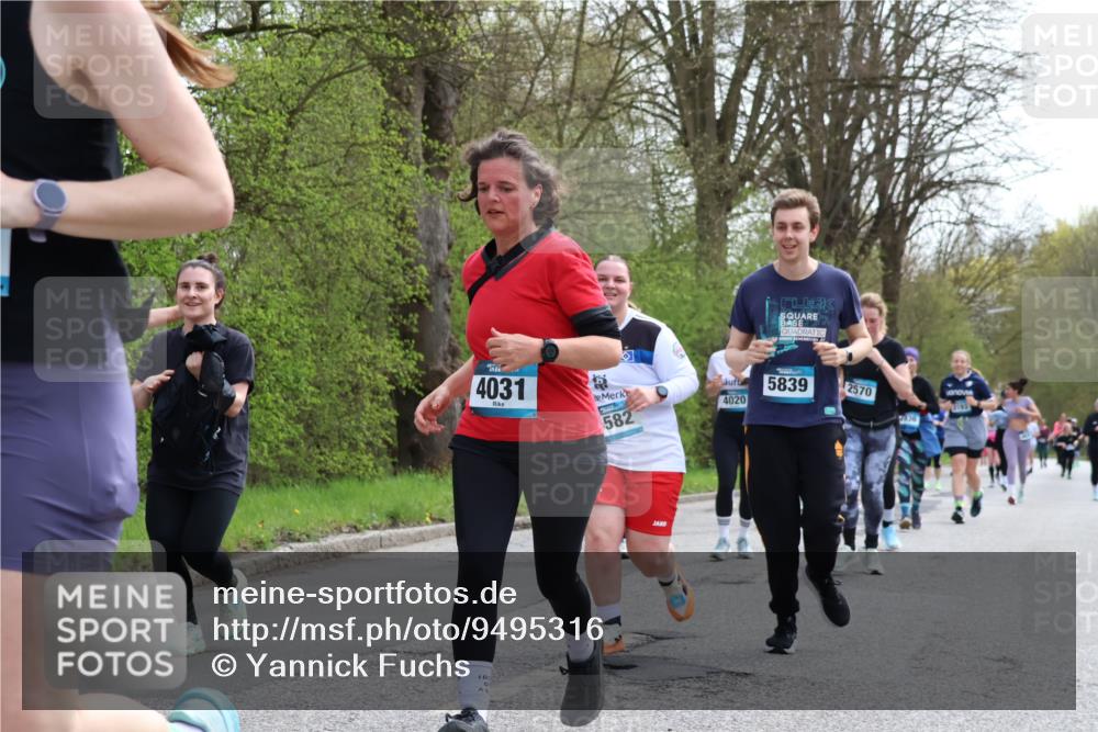12.04.2026 - 45. Internationalen Wilhelmsburger Insellauf Yannick Fuchs http://msf.ph/oto/9495316 12.04.2026 13:05:40 Laufen 4031, 582, 4020, 5839, 2570, 4936 meine-sportfotos.de