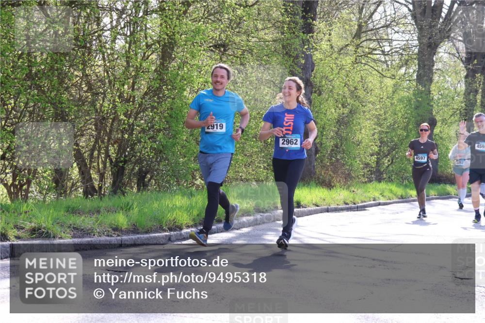 12.04.2026 - 45. Internationalen Wilhelmsburger Insellauf Yannick Fuchs http://msf.ph/oto/9495318 12.04.2026 10:50:42 Laufen 2919, 2962, 4597, 3052, 4595 meine-sportfotos.de