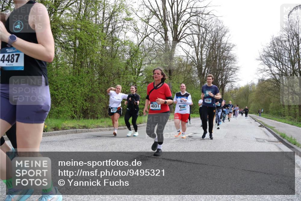 12.04.2026 - 45. Internationalen Wilhelmsburger Insellauf Yannick Fuchs http://msf.ph/oto/9495321 12.04.2026 13:05:41 Laufen 4487, 4031, 4227, 5582, 5839, 4570 meine-sportfotos.de