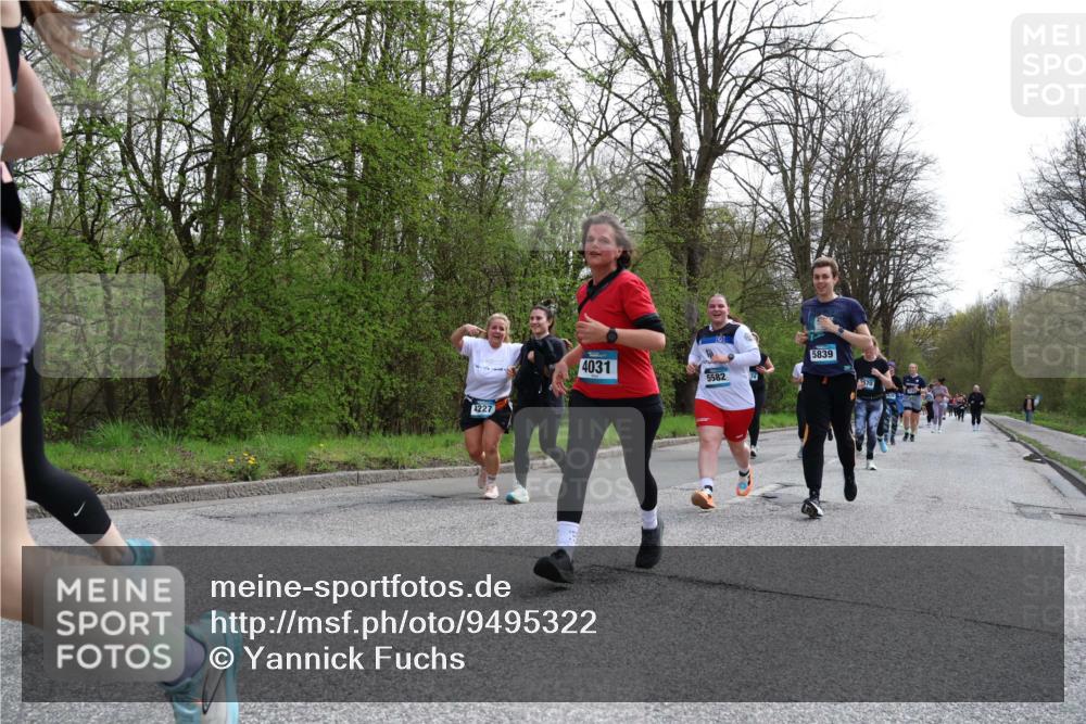 12.04.2026 - 45. Internationalen Wilhelmsburger Insellauf Yannick Fuchs http://msf.ph/oto/9495322 12.04.2026 13:05:41 Laufen 4227, 4031, 5582, 5839, 2570 meine-sportfotos.de