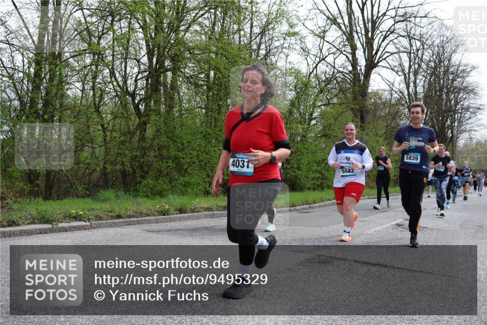 12.04.2026 - 45. Internationalen Wilhelmsburger Insellauf Yannick Fuchs http://msf.ph/oto/9495329 12.04.2026 13:05:42 Laufen 4031, 5582, 174, 5839, 2570 meine-sportfotos.de
