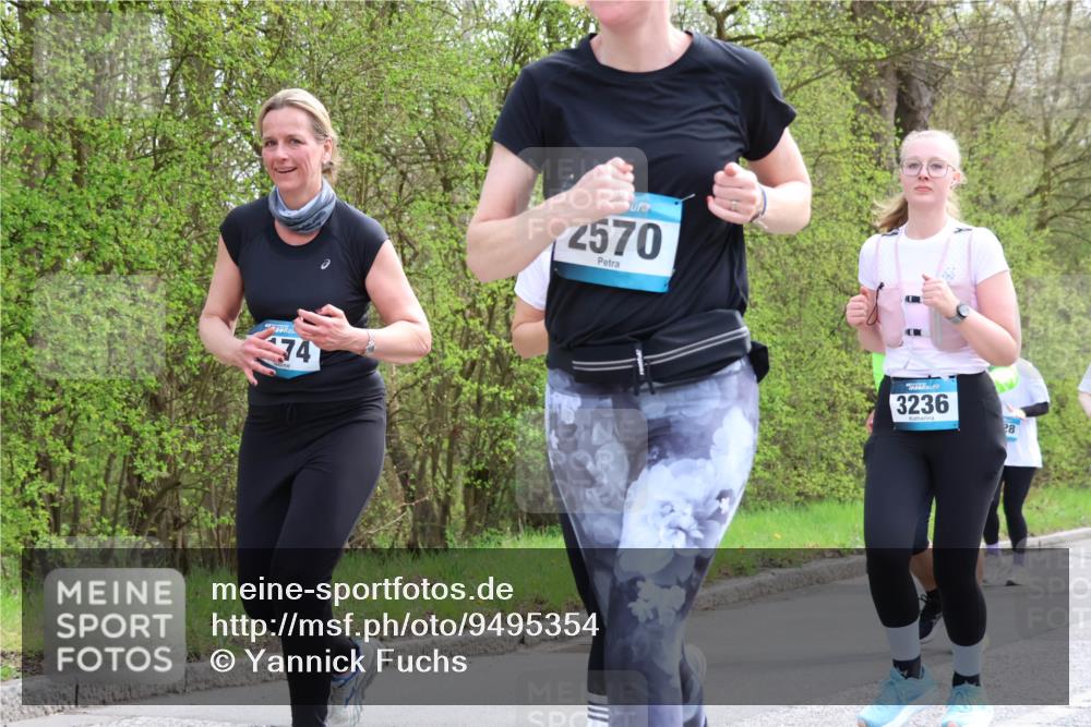 12.04.2026 - 45. Internationalen Wilhelmsburger Insellauf Yannick Fuchs http://msf.ph/oto/9495354 12.04.2026 13:05:44 Laufen 74, 2570, 3236, 28 meine-sportfotos.de