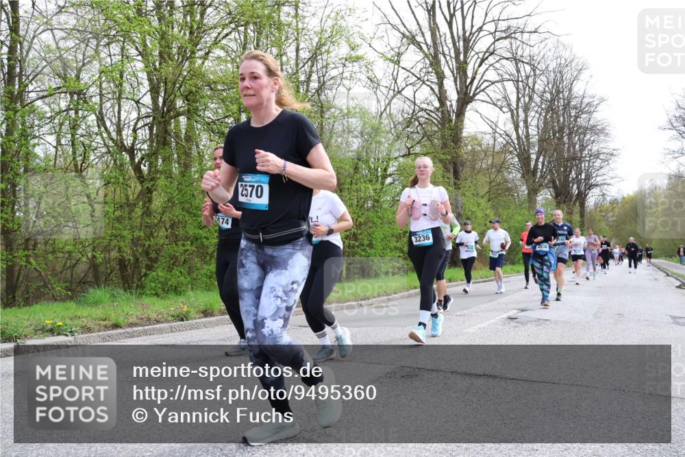 12.04.2026 - 45. Internationalen Wilhelmsburger Insellauf Yannick Fuchs http://msf.ph/oto/9495360 12.04.2026 13:05:45 Laufen 74, 2570, 3236, 4936, 193 meine-sportfotos.de