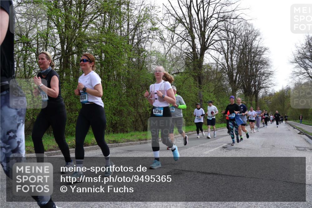 12.04.2026 - 45. Internationalen Wilhelmsburger Insellauf Yannick Fuchs http://msf.ph/oto/9495365 12.04.2026 13:05:45 Laufen 74, 4020, 3236, 125, 352, 4936 meine-sportfotos.de