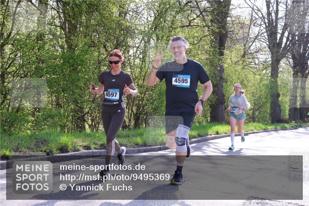 12.04.2026 - 45. Internationalen Wilhelmsburger Insellauf Yannick Fuchs http://msf.ph/oto/9495369 12.04.2026 10:50:46 Laufen 4597, 4595, 3052 meine-sportfotos.de