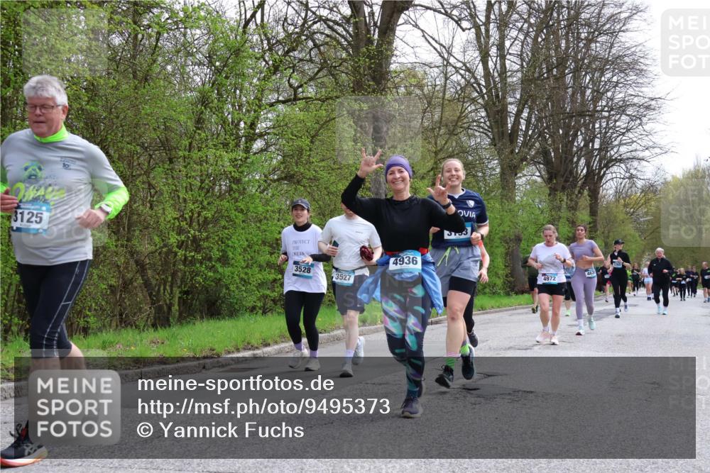 12.04.2026 - 45. Internationalen Wilhelmsburger Insellauf Yannick Fuchs http://msf.ph/oto/9495373 12.04.2026 13:05:46 Laufen 3125, 4936, 3528, 3527, 3133, 4972, 4639 meine-sportfotos.de