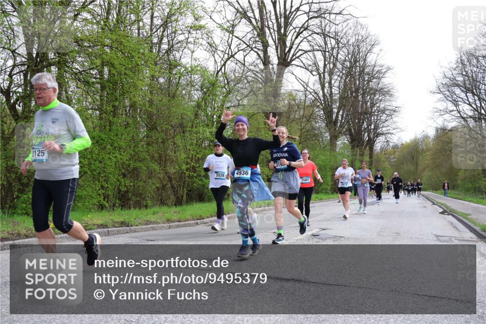 12.04.2026 - 45. Internationalen Wilhelmsburger Insellauf Yannick Fuchs http://msf.ph/oto/9495379 12.04.2026 13:05:47 Laufen 125, 4936, 3528, 319, 3587, 4972 meine-sportfotos.de