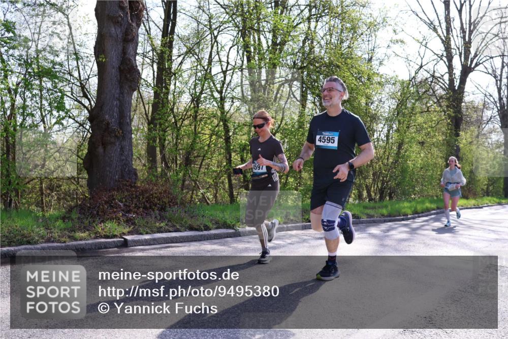 12.04.2026 - 45. Internationalen Wilhelmsburger Insellauf Yannick Fuchs http://msf.ph/oto/9495380 12.04.2026 10:50:47 Laufen 4597, 4595 meine-sportfotos.de