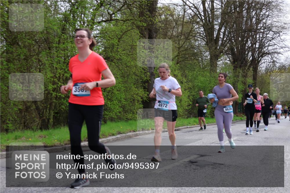 12.04.2026 - 45. Internationalen Wilhelmsburger Insellauf Yannick Fuchs http://msf.ph/oto/9495397 12.04.2026 13:05:49 Laufen 358, 4972, 4639, 3265, 28 meine-sportfotos.de