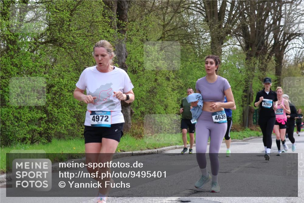 12.04.2026 - 45. Internationalen Wilhelmsburger Insellauf Yannick Fuchs http://msf.ph/oto/9495401 12.04.2026 13:05:49 Laufen 4972, 548, 4639, 3265, 3828 meine-sportfotos.de