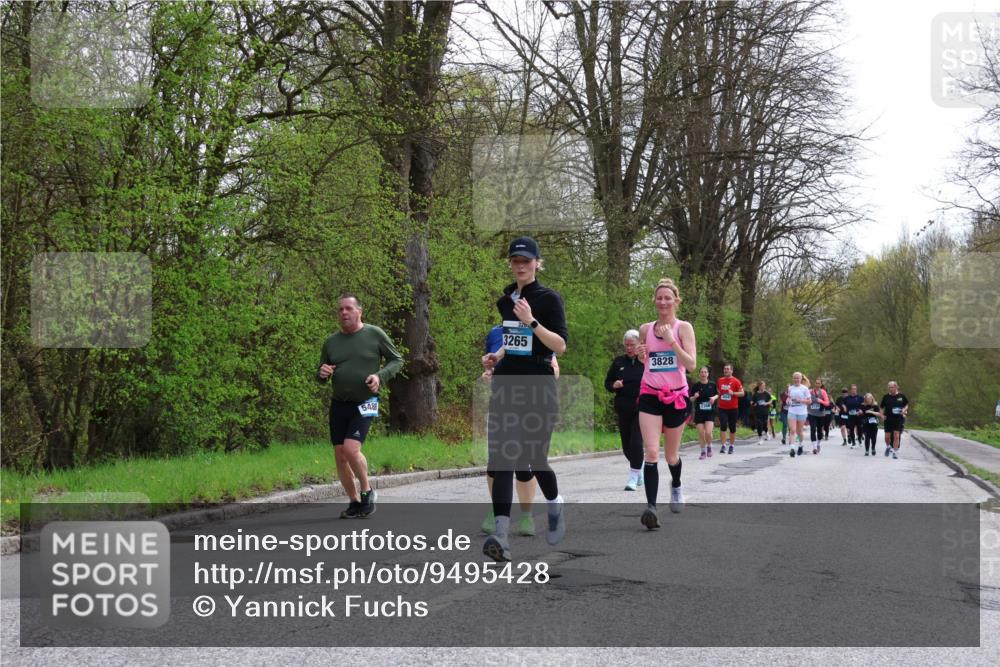 12.04.2026 - 45. Internationalen Wilhelmsburger Insellauf Yannick Fuchs http://msf.ph/oto/9495428 12.04.2026 13:05:52 Laufen 548, 3265, 3828 meine-sportfotos.de