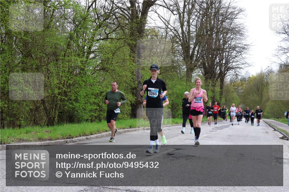 12.04.2026 - 45. Internationalen Wilhelmsburger Insellauf Yannick Fuchs http://msf.ph/oto/9495432 12.04.2026 13:05:52 Laufen 3265, 3265, 3828, 2364 meine-sportfotos.de