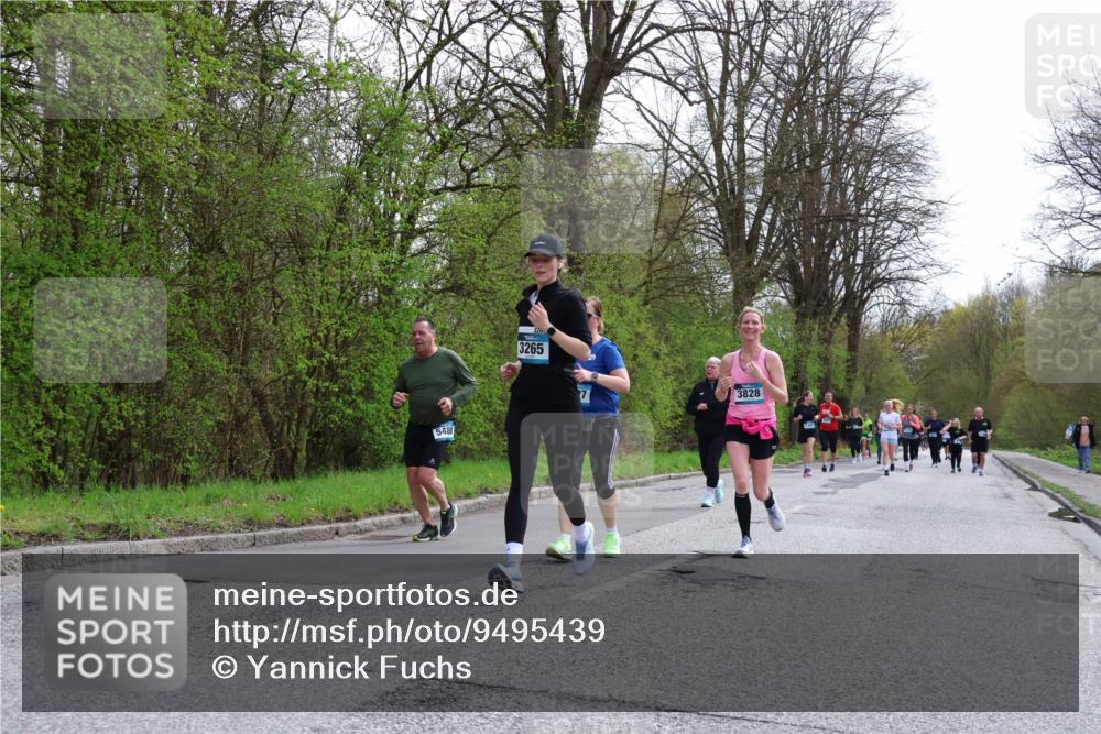 12.04.2026 - 45. Internationalen Wilhelmsburger Insellauf Yannick Fuchs http://msf.ph/oto/9495439 12.04.2026 13:05:53 Laufen 5488, 3265, 3828 meine-sportfotos.de