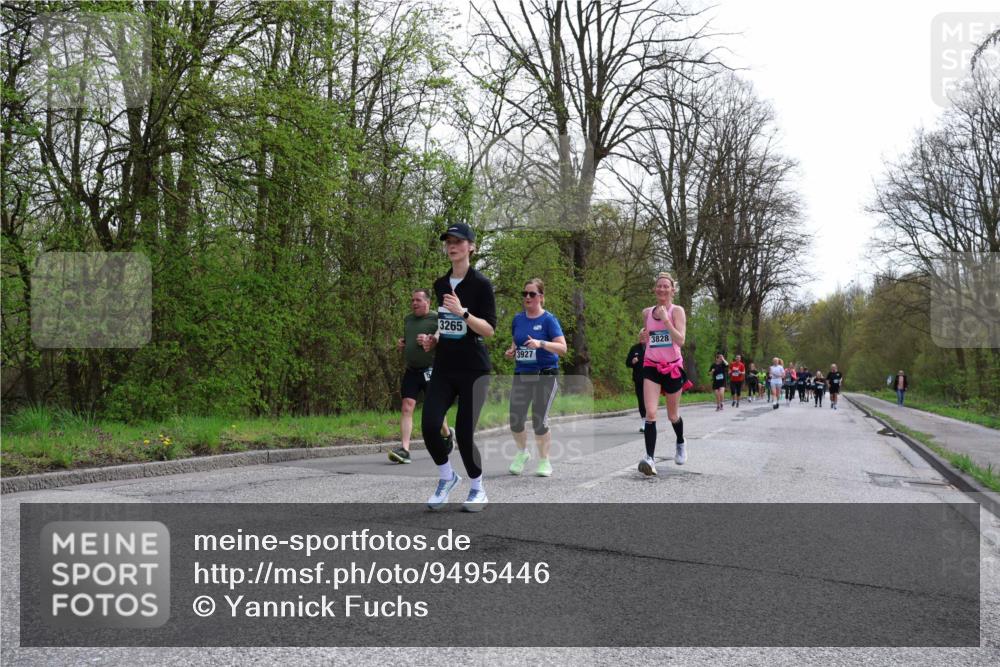 12.04.2026 - 45. Internationalen Wilhelmsburger Insellauf Yannick Fuchs http://msf.ph/oto/9495446 12.04.2026 13:05:53 Laufen 3265, 3927, 3828 meine-sportfotos.de