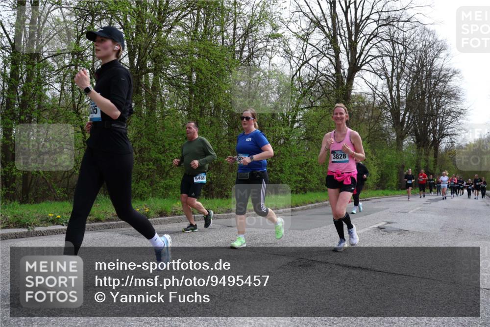 12.04.2026 - 45. Internationalen Wilhelmsburger Insellauf Yannick Fuchs http://msf.ph/oto/9495457 12.04.2026 13:05:54 Laufen 5488, 39, 3828 meine-sportfotos.de
