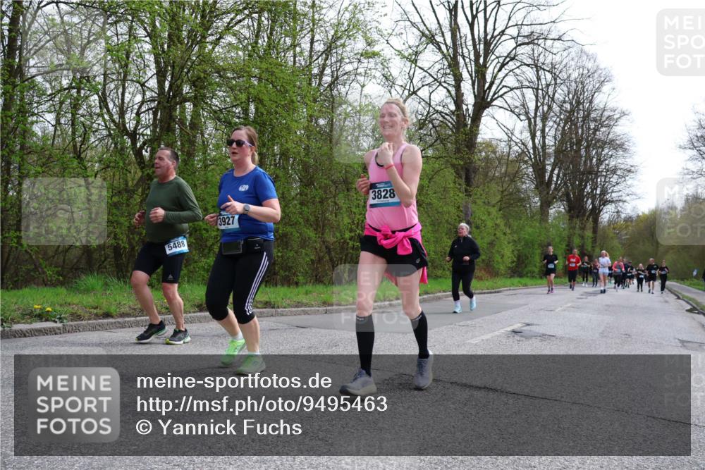 12.04.2026 - 45. Internationalen Wilhelmsburger Insellauf Yannick Fuchs http://msf.ph/oto/9495463 12.04.2026 13:05:55 Laufen 5488, 3927, 3828 meine-sportfotos.de