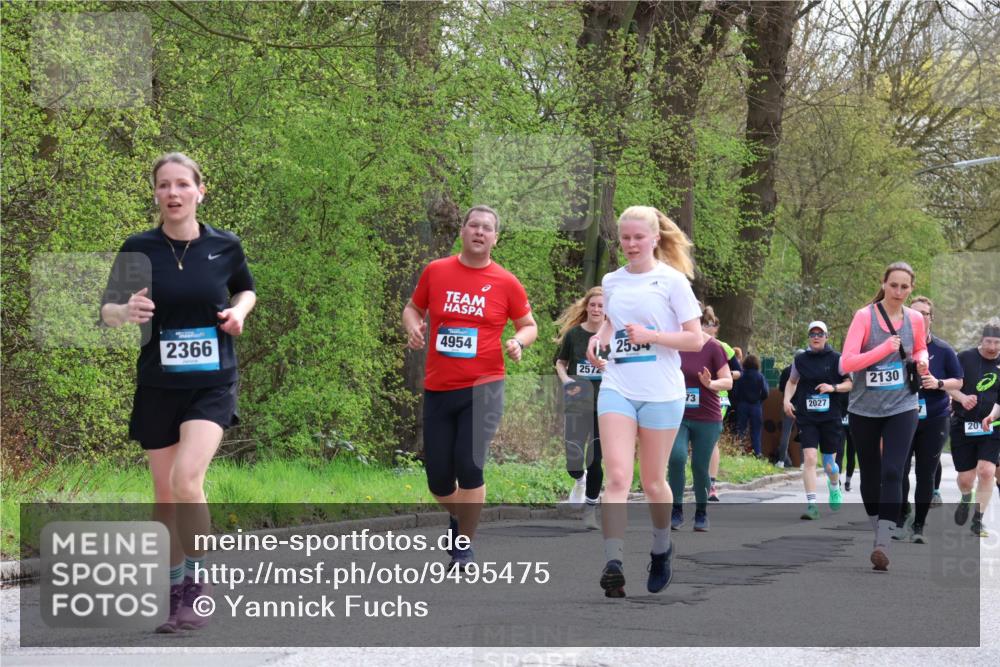 12.04.2026 - 45. Internationalen Wilhelmsburger Insellauf Yannick Fuchs http://msf.ph/oto/9495475 12.04.2026 13:05:57 Laufen 2366, 4954, 2572, 2534, 73, 2027, 2130, 201 meine-sportfotos.de