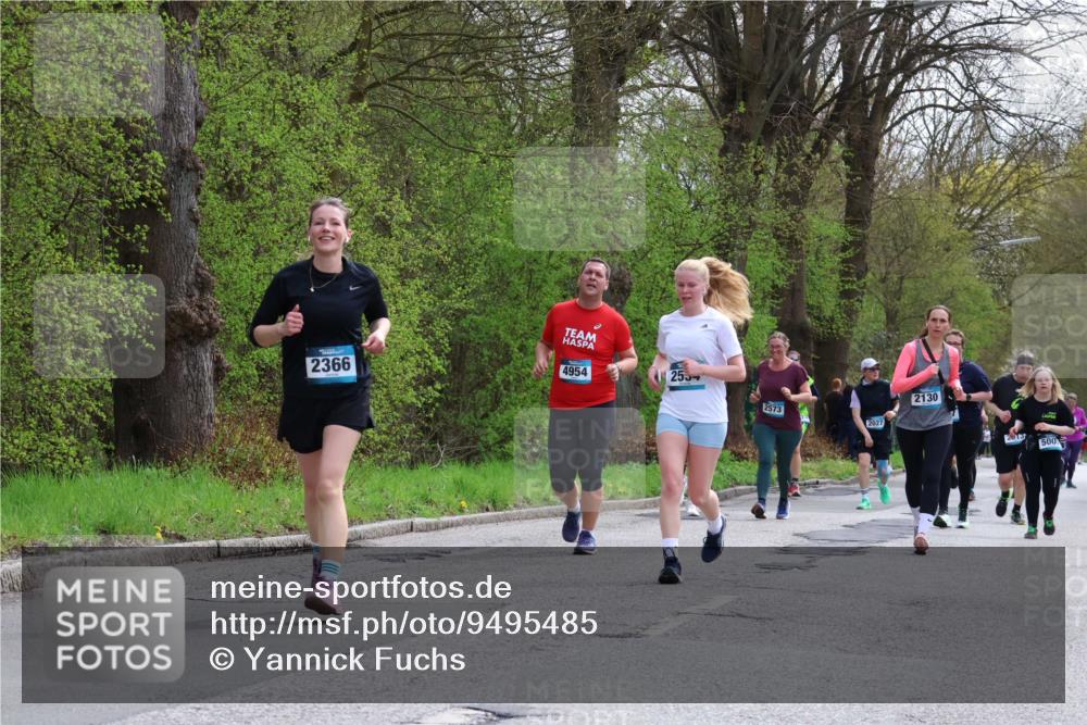 12.04.2026 - 45. Internationalen Wilhelmsburger Insellauf Yannick Fuchs http://msf.ph/oto/9495485 12.04.2026 13:05:58 Laufen 2366, 4954, 253, 2130, 2573, 2027, 2013, 500 meine-sportfotos.de