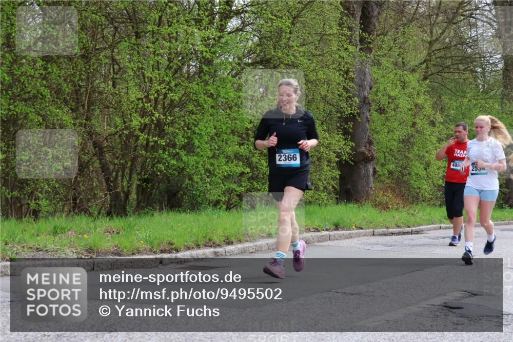 12.04.2026 - 45. Internationalen Wilhelmsburger Insellauf Yannick Fuchs http://msf.ph/oto/9495502 12.04.2026 13:05:59 Laufen 2534, 2366, 495 meine-sportfotos.de