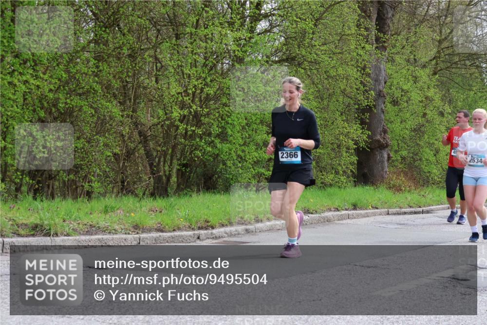 12.04.2026 - 45. Internationalen Wilhelmsburger Insellauf Yannick Fuchs http://msf.ph/oto/9495504 12.04.2026 13:05:59 Laufen 2366, 49, 2534 meine-sportfotos.de