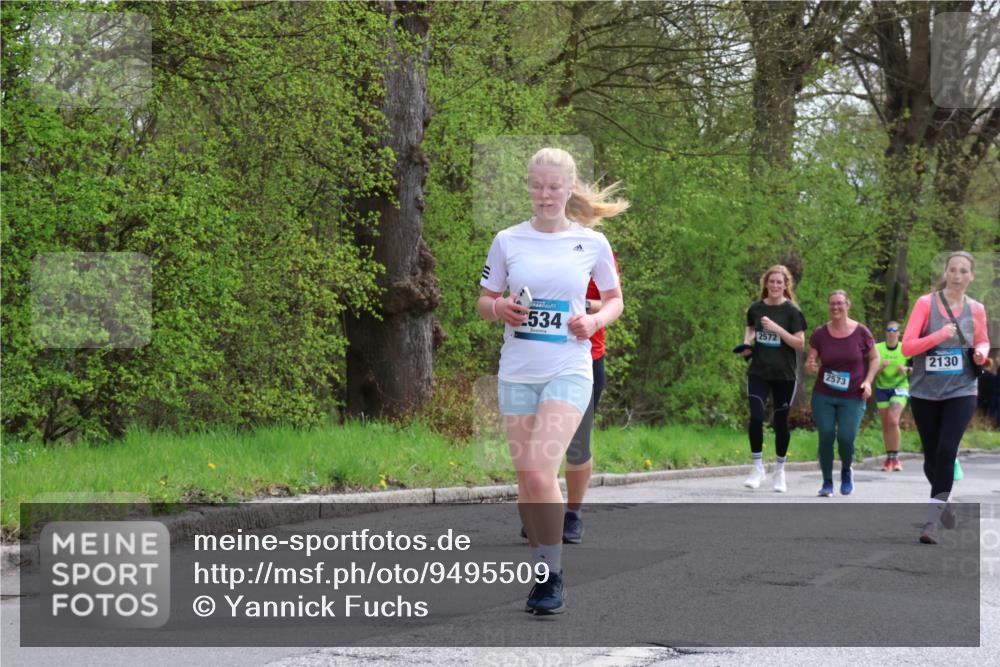 12.04.2026 - 45. Internationalen Wilhelmsburger Insellauf Yannick Fuchs http://msf.ph/oto/9495509 12.04.2026 13:06:00 Laufen 534, 2572, 2573, 2130 meine-sportfotos.de