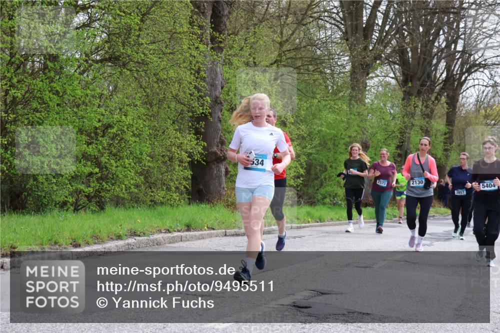 12.04.2026 - 45. Internationalen Wilhelmsburger Insellauf Yannick Fuchs http://msf.ph/oto/9495511 12.04.2026 13:06:00 Laufen 534, 2573, 2130, 5404, 3857 meine-sportfotos.de