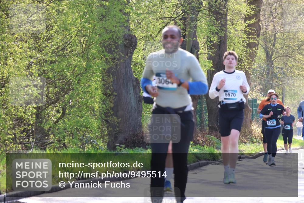12.04.2026 - 45. Internationalen Wilhelmsburger Insellauf Yannick Fuchs http://msf.ph/oto/9495514 12.04.2026 10:51:00 Laufen 3064, 5570, 4732, 4484 meine-sportfotos.de