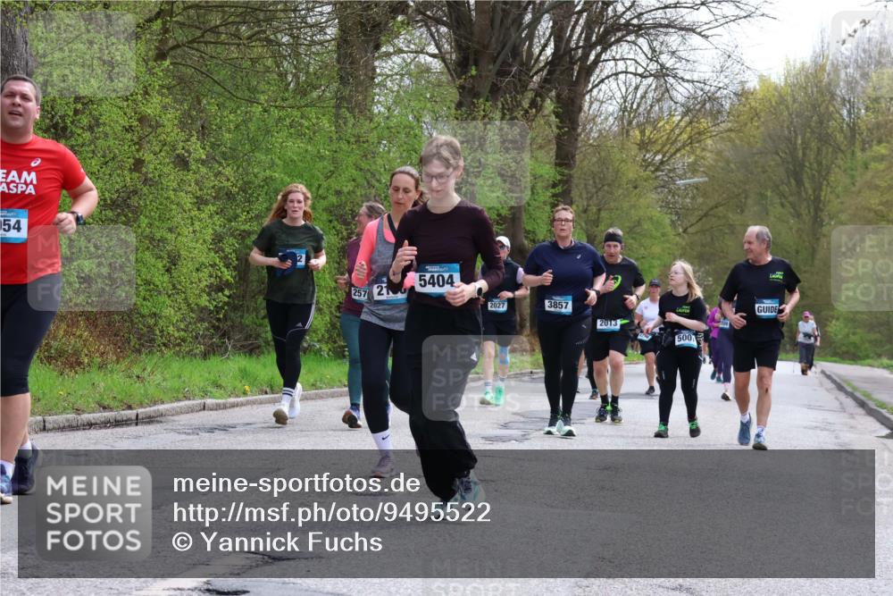 12.04.2026 - 45. Internationalen Wilhelmsburger Insellauf Yannick Fuchs http://msf.ph/oto/9495522 12.04.2026 13:06:01 Laufen 54, 257, 5404, 2027, 3857, 2013, 500 meine-sportfotos.de
