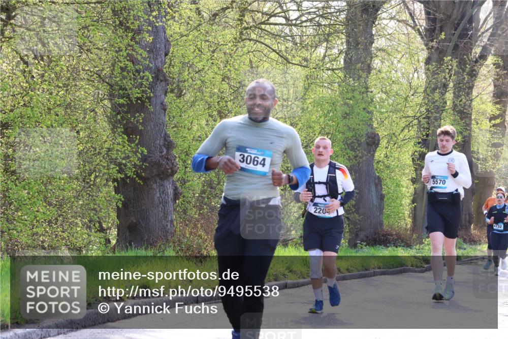 12.04.2026 - 45. Internationalen Wilhelmsburger Insellauf Yannick Fuchs http://msf.ph/oto/9495538 12.04.2026 10:51:03 Laufen 3064, 220, 5570, 4732 meine-sportfotos.de