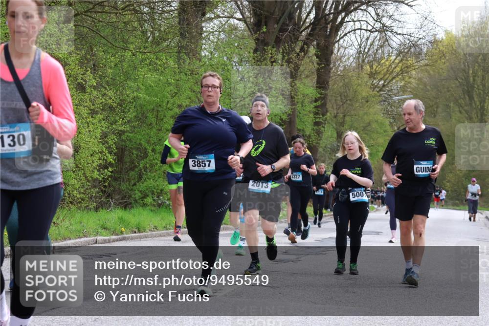 12.04.2026 - 45. Internationalen Wilhelmsburger Insellauf Yannick Fuchs http://msf.ph/oto/9495549 12.04.2026 13:06:04 Laufen 130, 3857, 2013, 5327, 718, 500 meine-sportfotos.de