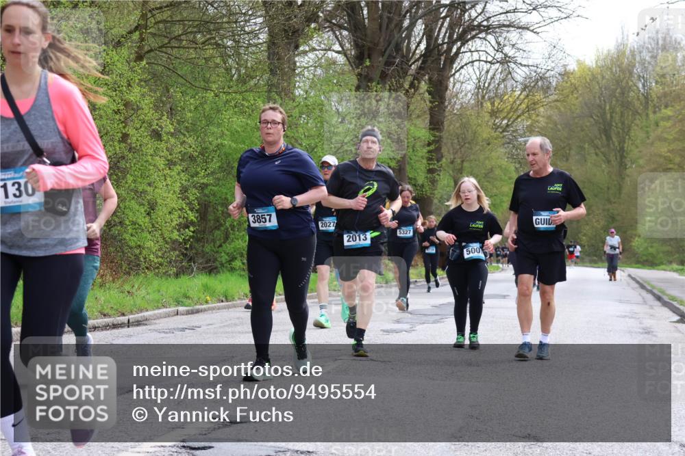 12.04.2026 - 45. Internationalen Wilhelmsburger Insellauf Yannick Fuchs http://msf.ph/oto/9495554 12.04.2026 13:06:05 Laufen 130, 3857, 2027, 2013, 5327, 3716, 500 meine-sportfotos.de