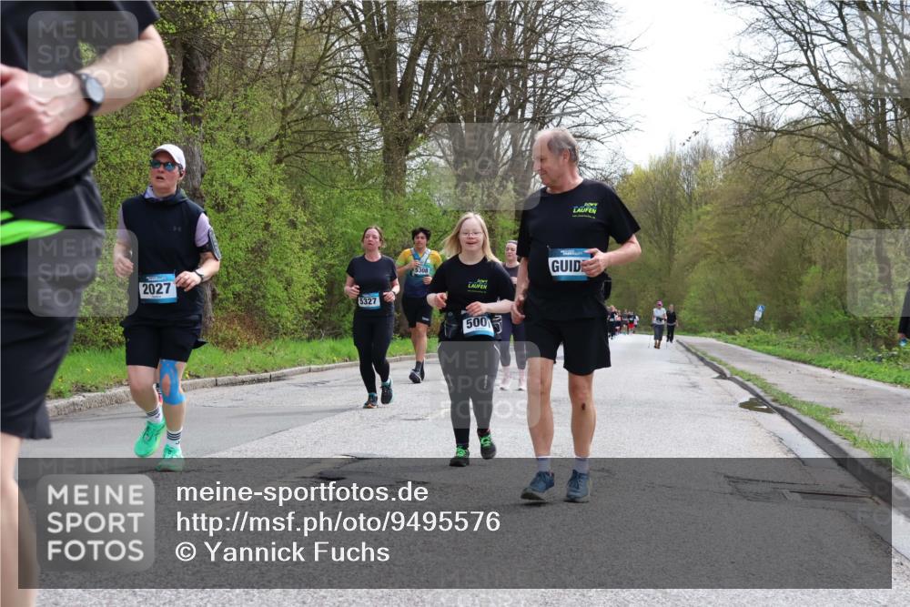 12.04.2026 - 45. Internationalen Wilhelmsburger Insellauf Yannick Fuchs http://msf.ph/oto/9495576 12.04.2026 13:06:09 Laufen 2027, 5327, 5308, 500 meine-sportfotos.de